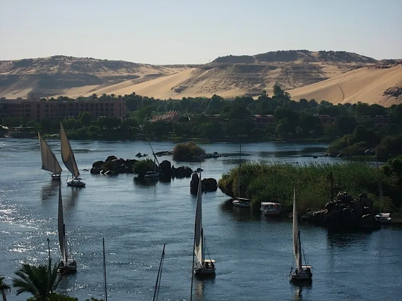 Tour von Luxor nach Assuan und Abu Simbel
